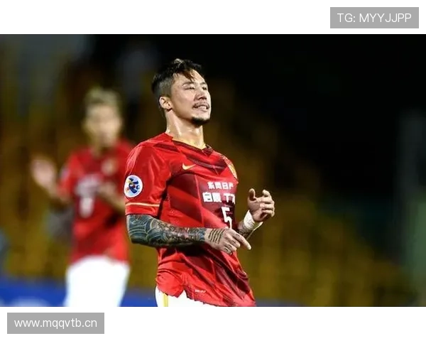 压制对手左翼右后卫张琳芃本赛季联赛防守更稳